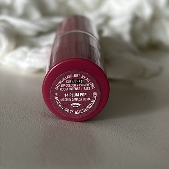 Clinique Bundle! 11 Brand New Pieces Total - Picture 11 of 13